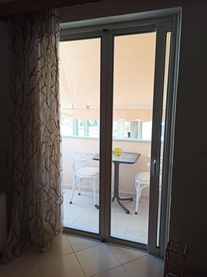 Achilles Apartments ساراندا المظهر الخارجي الصورة