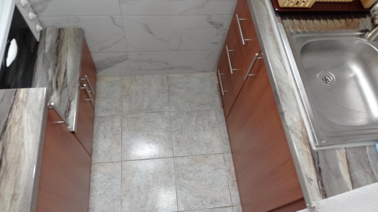 Achilles Apartments ساراندا المظهر الخارجي الصورة