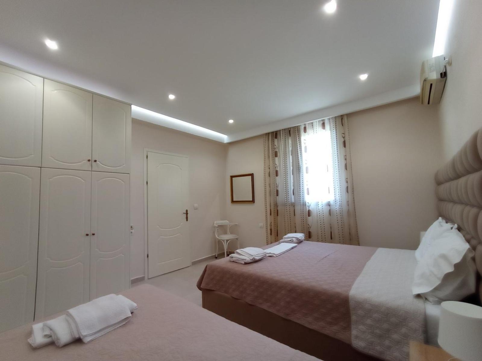 Achilles Apartments ساراندا الغرفة الصورة