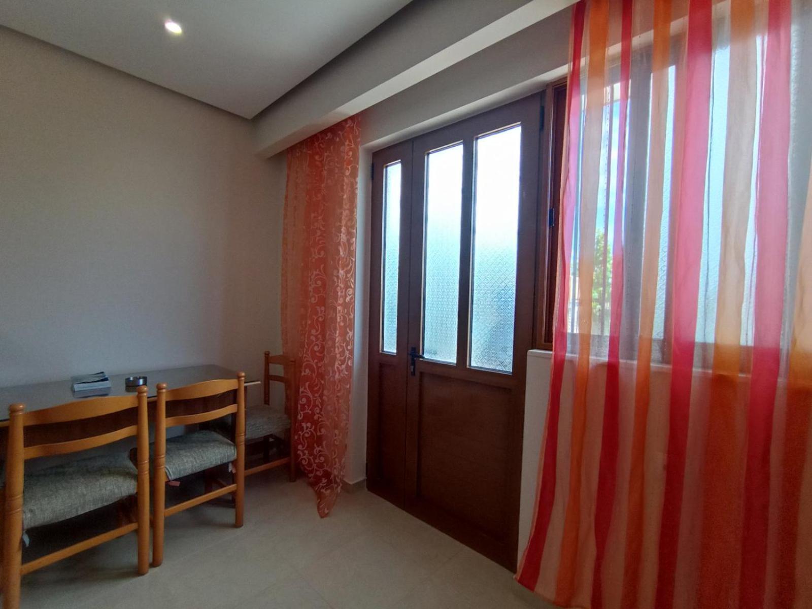 Achilles Apartments ساراندا الغرفة الصورة