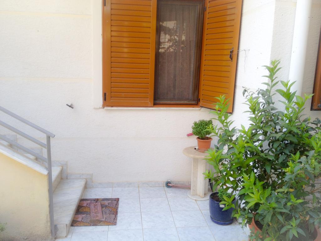 Achilles Apartments ساراندا المظهر الخارجي الصورة