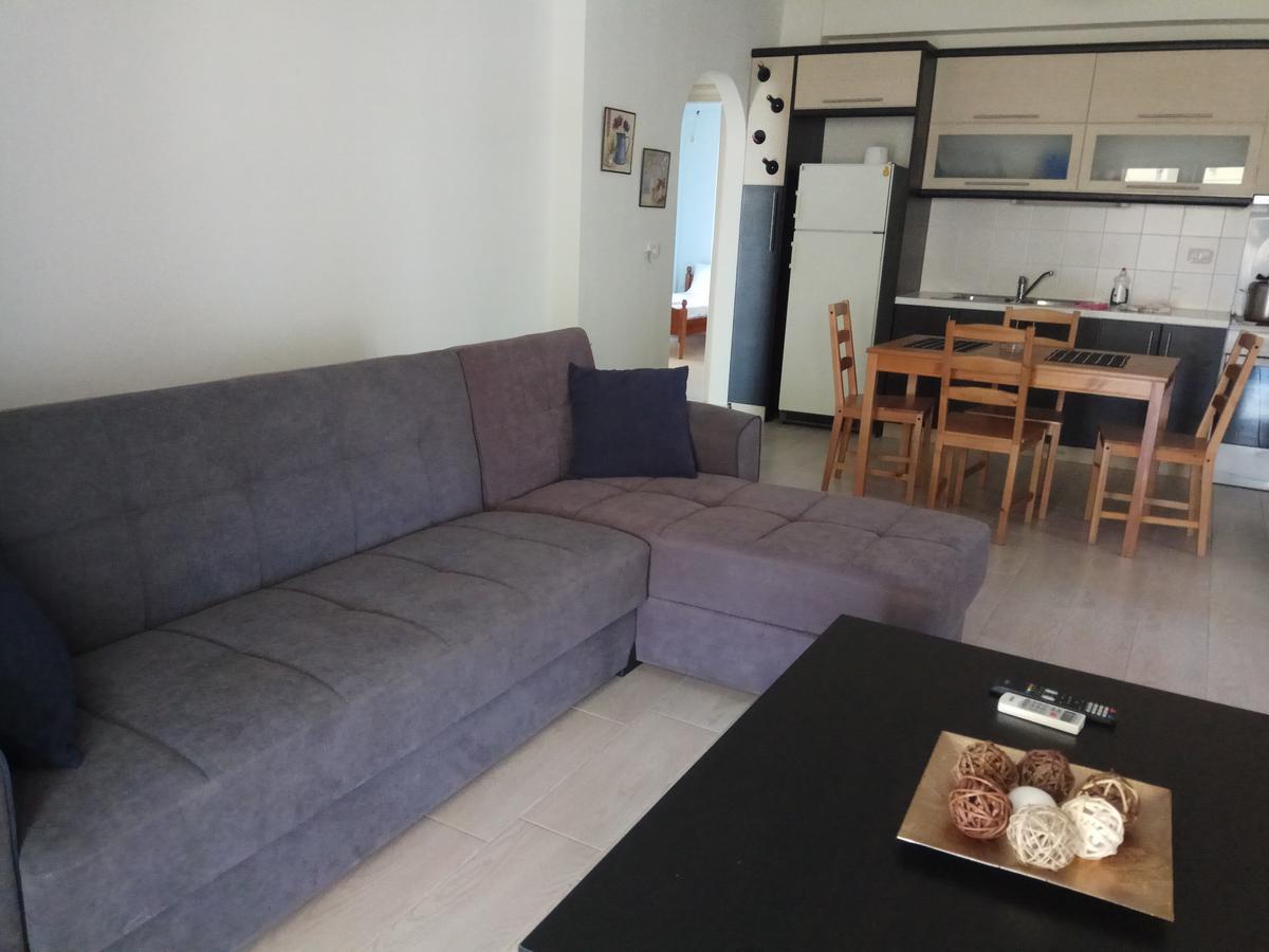 Achilles Apartments ساراندا المظهر الخارجي الصورة
